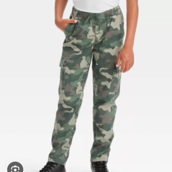Cat & Jack Boy's Size 16 Green Camo Tapered Cargo Pants - Picture 1 of 14
